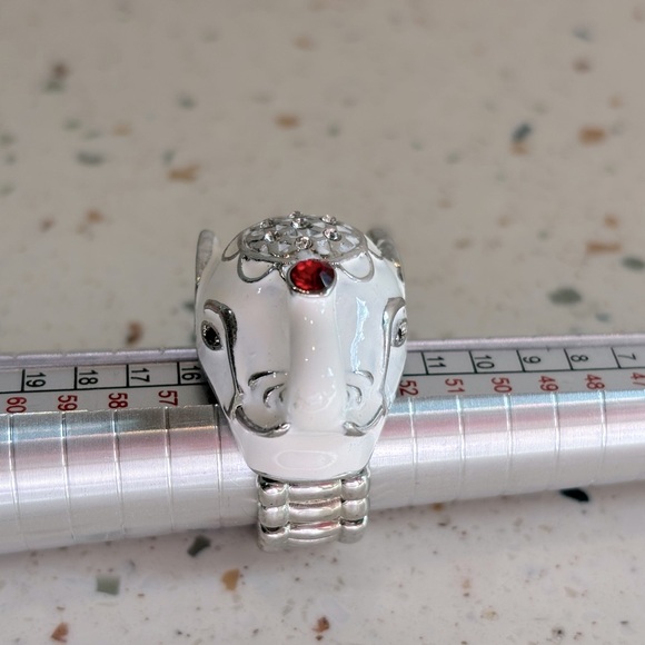 White Elephant‎ Ring with Stretch Comfort Band - Picture 8 of 10